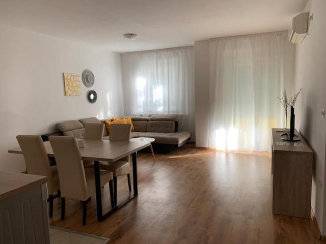 Neea Apartments Medulin Buitenkant foto